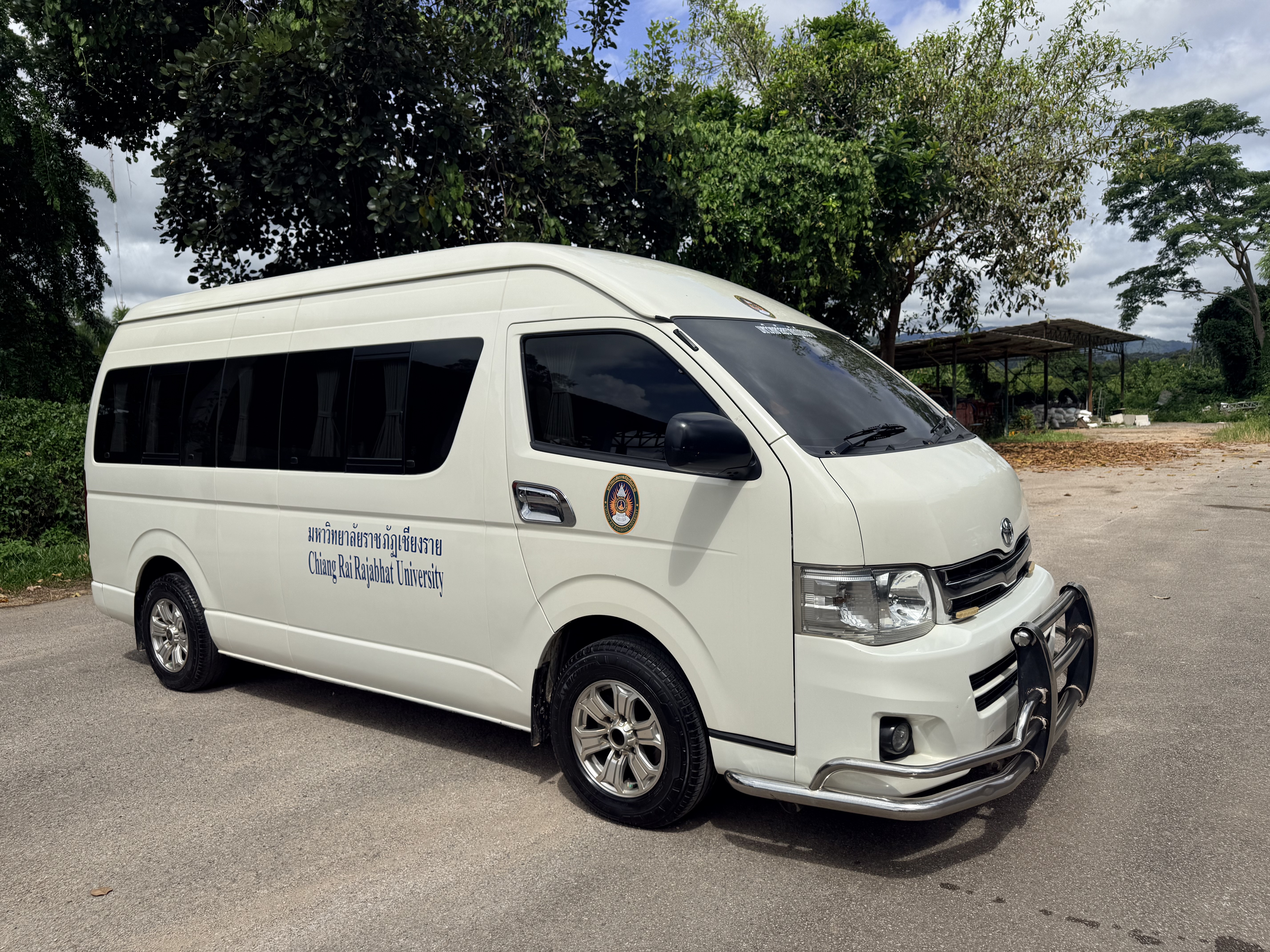รถตู้  นข 6584